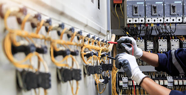 Professional Electrician technician working in Platte City, MO